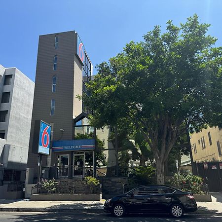 Motel 6 Hollywood Los Angeles Exterior photo