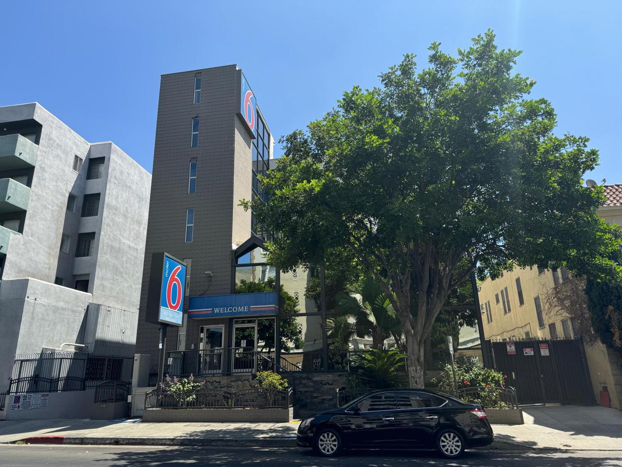 Motel 6 Hollywood Los Angeles Exterior photo