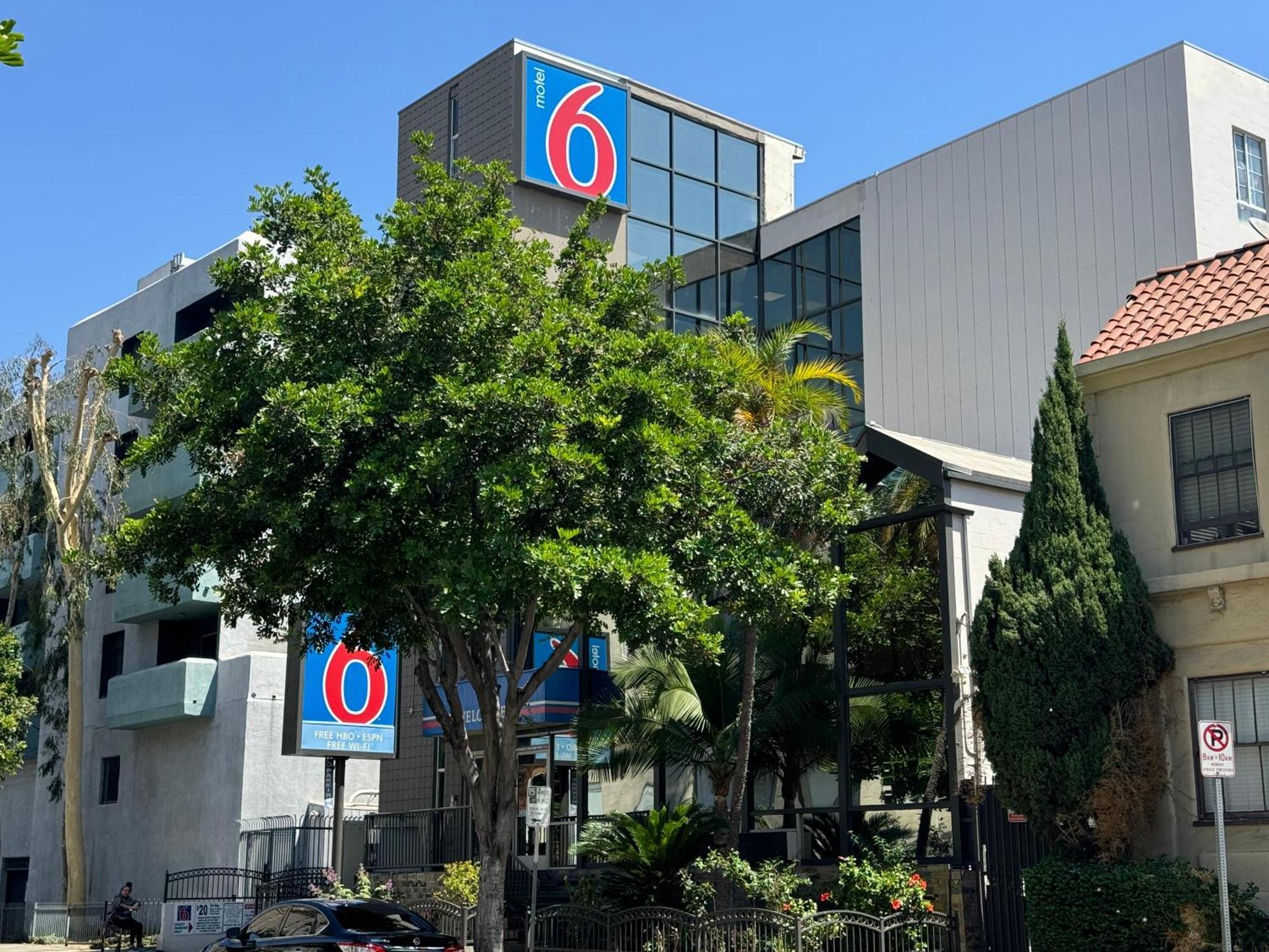 Motel 6 Hollywood Los Angeles Exterior photo